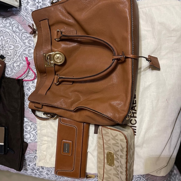 All my authentic bags, Make me an offer! - Picture 6 of 16